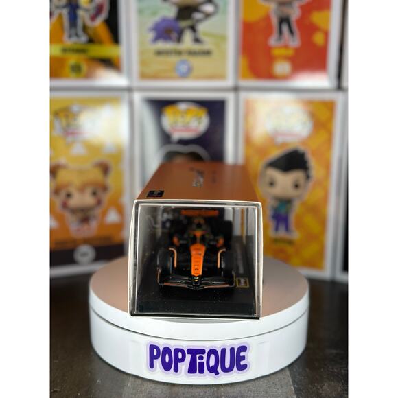 F1 McLaren MCL38 Lando Norris # 4 with Helmet (2024) Die-Cast Metal 1:43 - Picture 4 of 7